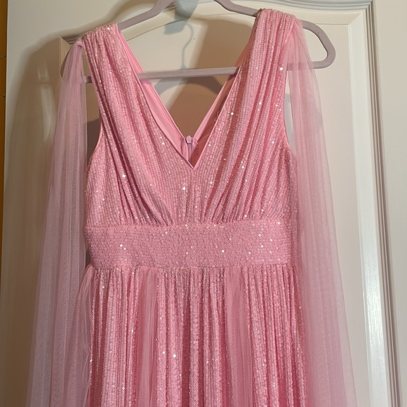 Elegant Pink Gown with Tulle Overlay NWT - Picture 2 of 7